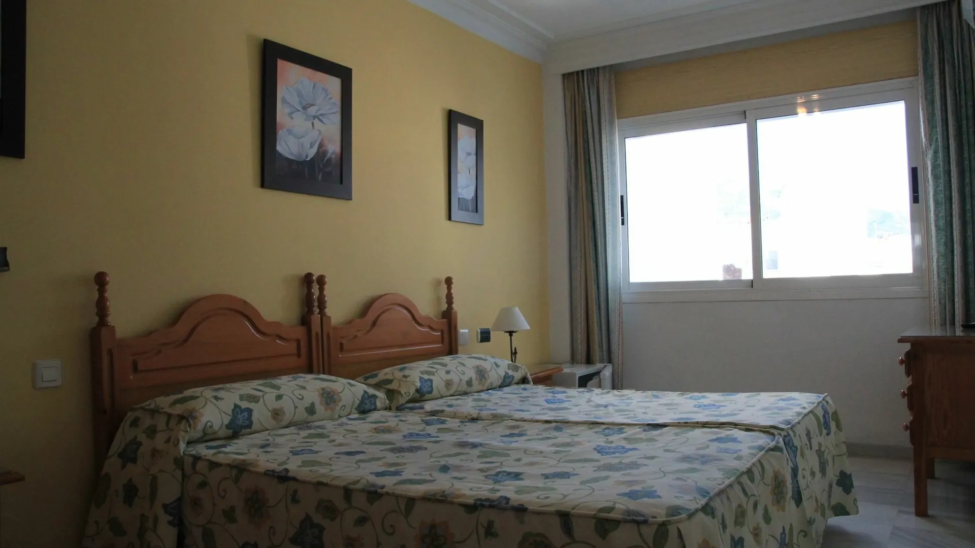 Hostal Ana - Adults Recommended Nerja Maison d'hôtes